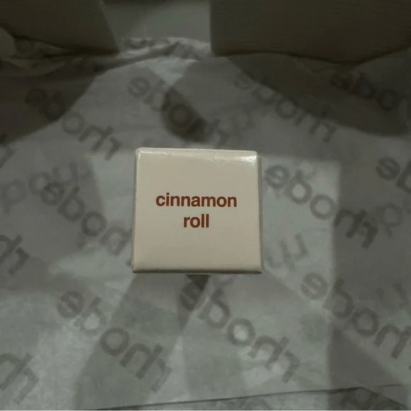Rhode cinnamon Roll Lip Tint Limited Edition Brand new - Picture 13 of 13